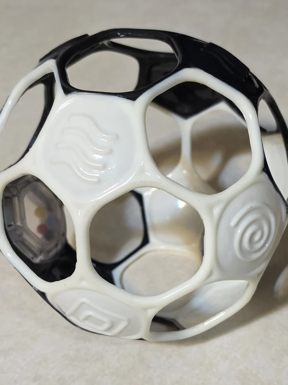 5.Bright Starts Grippin’ Goals Rattle Ball – Black & White